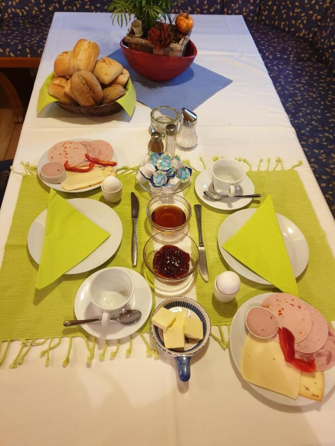 Landgasthof Rose Hotel Дитцинген Екстериор снимка