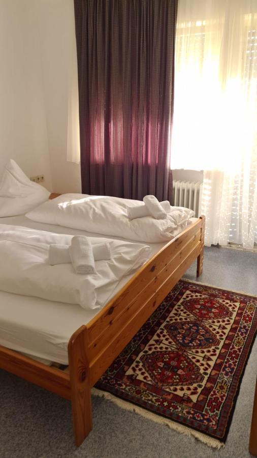 Landgasthof Rose Hotel Дитцинген Екстериор снимка