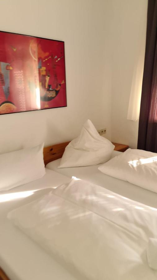 Landgasthof Rose Hotel Дитцинген Екстериор снимка