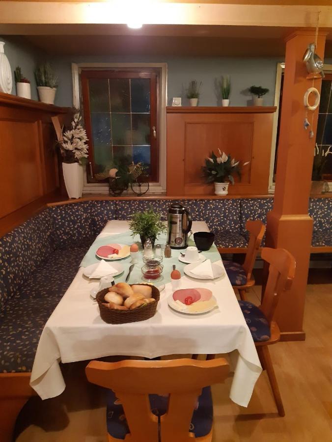 Landgasthof Rose Hotel Дитцинген Екстериор снимка